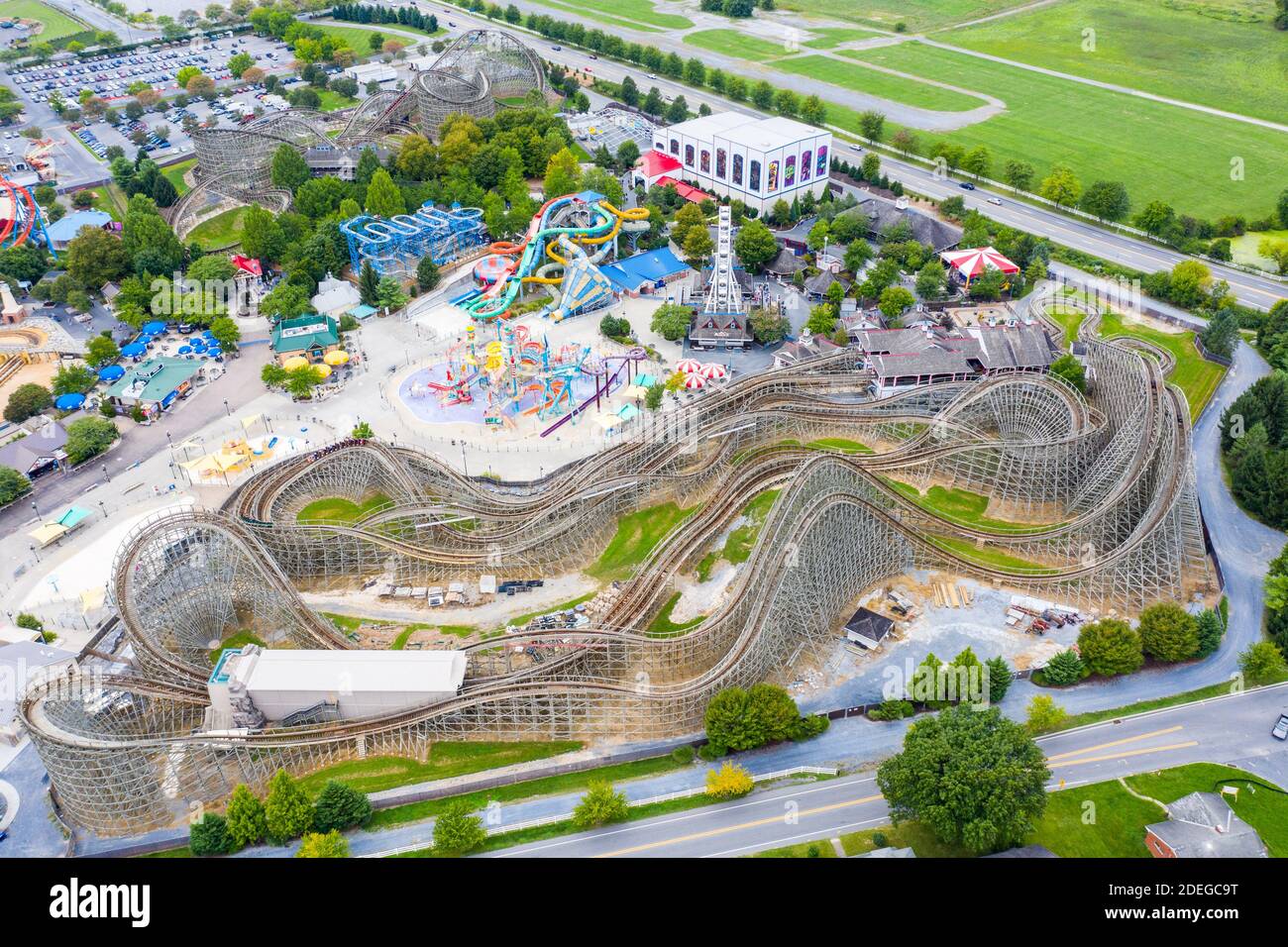 Vue aérienne de Great Bear Roller Coaster, parc d'attractions Hersheypark, Hershey, PA, États-Unis Banque D'Images