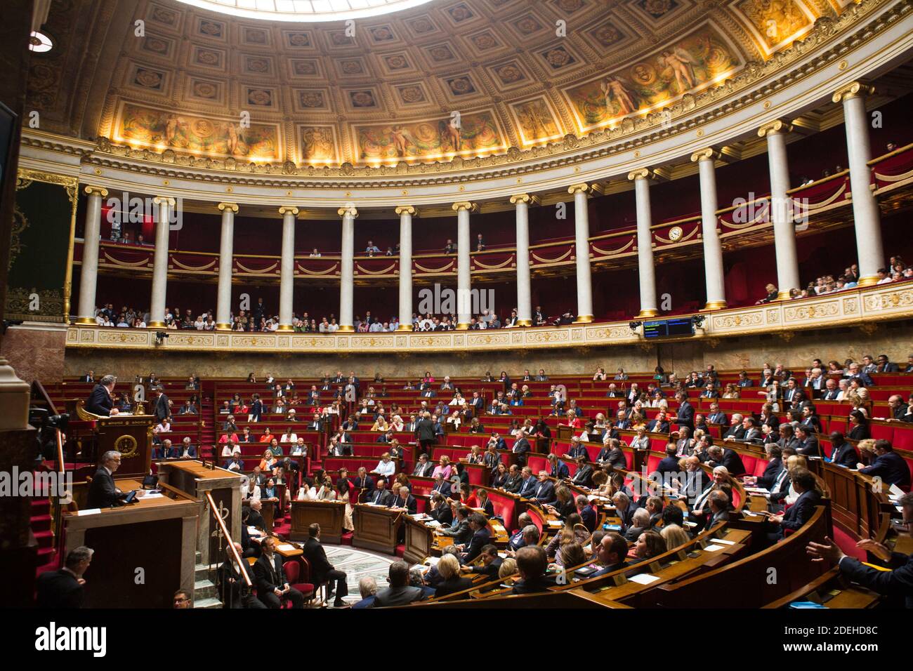 Vue générale de l'hémicycle de la vue nationale lors d'une session de questions au gouvernement à l'Assemblée nationale à Paris le 22 mai 2019. Photo de Raphael Lafargue/ABACAPRESS.COM Banque D'Images