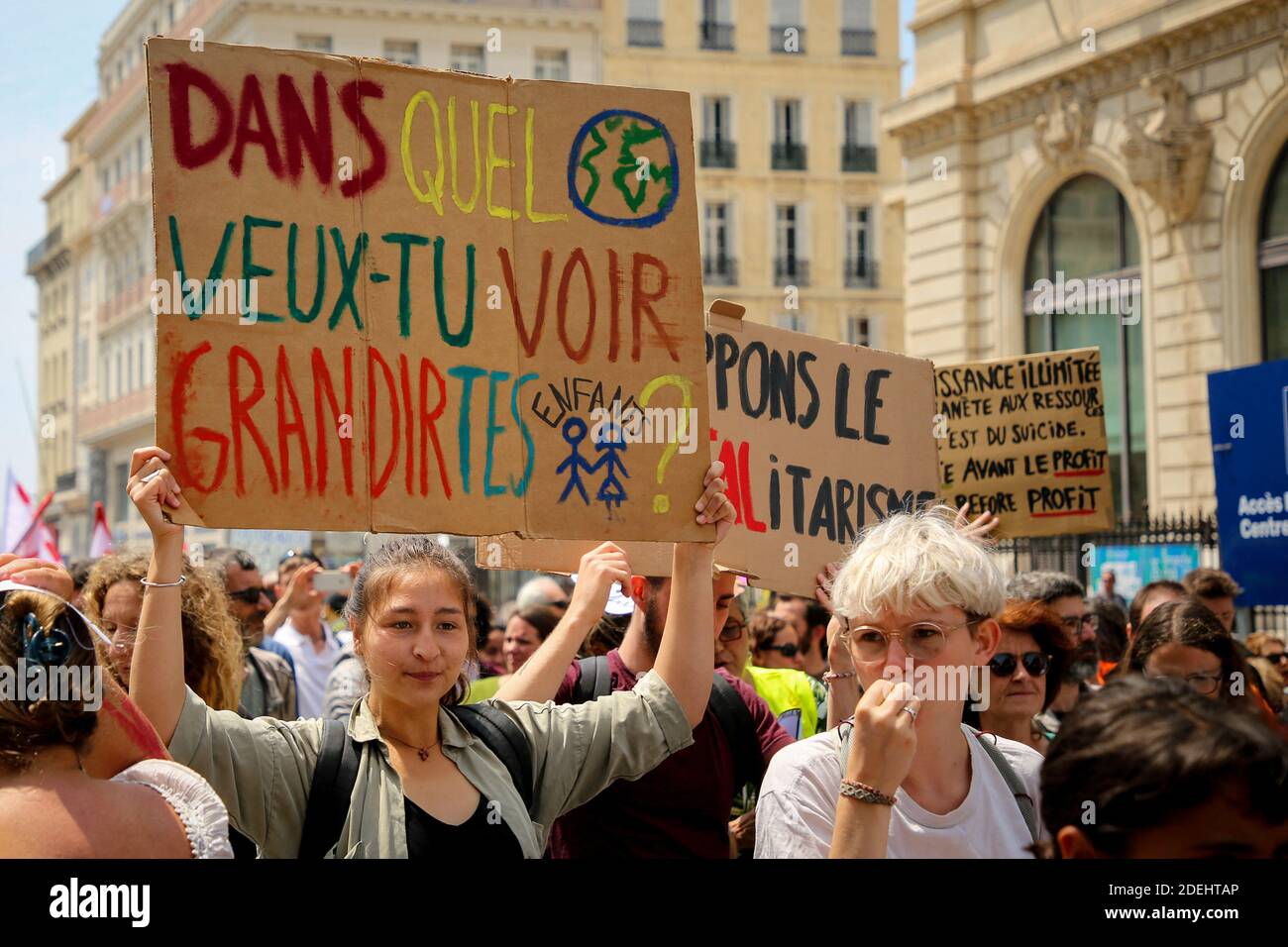 Les gens se mobilisent contre le réchauffement climatique, manifestation climatique à Marseille, France, le 25 mai 2019. Photo de Denis Taust/avenir photos/ABACAPRESS.COM Banque D'Images