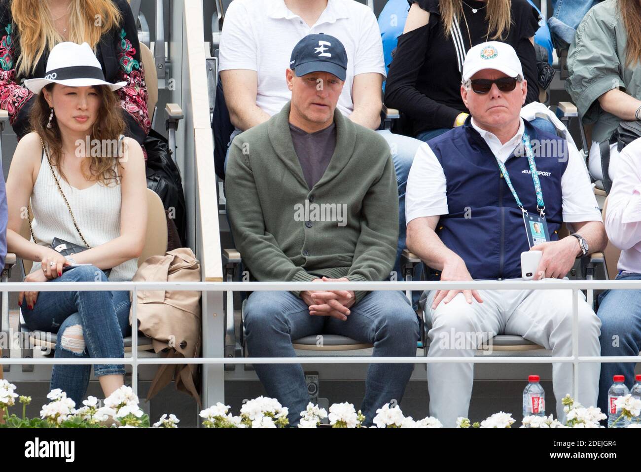 Woody Harrelson dans des stands pendant l'Open de tennis français à l'arène Roland-Garros le 09 juin 2019 à Paris, France. Photo de Nasser Berzane/ABACAPRESS.COM Banque D'Images