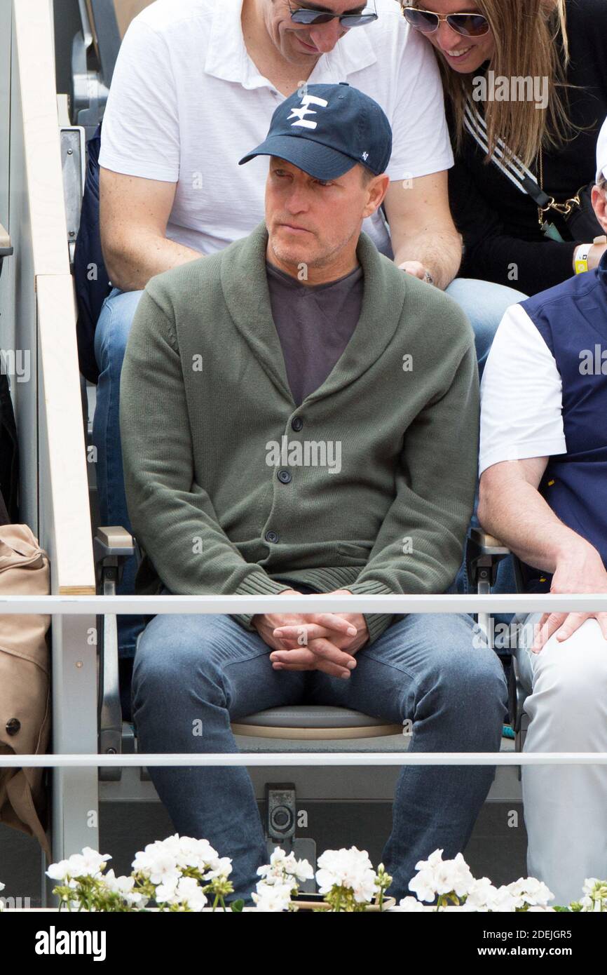 Woody Harrelson dans des stands pendant l'Open de tennis français à l'arène Roland-Garros le 09 juin 2019 à Paris, France. Photo de Nasser Berzane/ABACAPRESS.COM Banque D'Images
