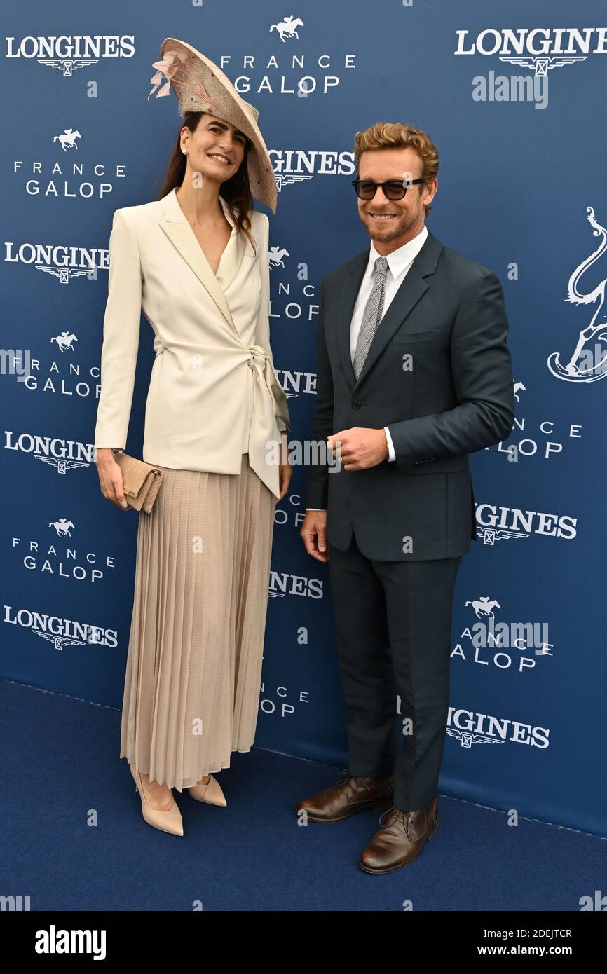 Irene Salvador et Simon Baker assistent au Prix de Diane 2019 à l'hippodrome de Chantilly le 16 juin 2019 à Chantilly, en France. Photo de Laurent Zabulon / ABACAPRESS.COM Banque D'Images