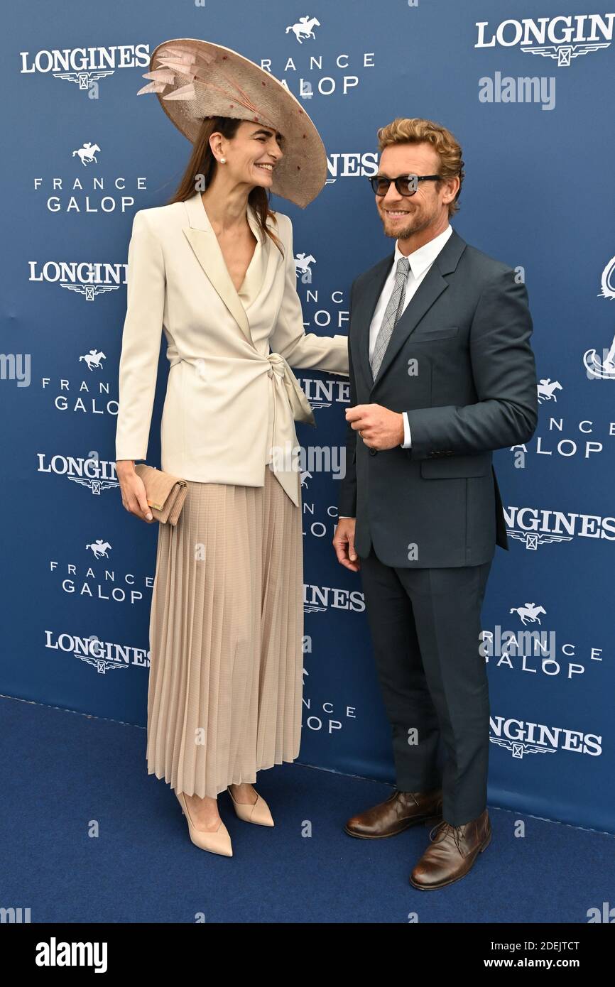 Irene Salvador et Simon Baker assistent au Prix de Diane 2019 à l'hippodrome de Chantilly le 16 juin 2019 à Chantilly, en France. Photo de Laurent Zabulon / ABACAPRESS.COM Banque D'Images