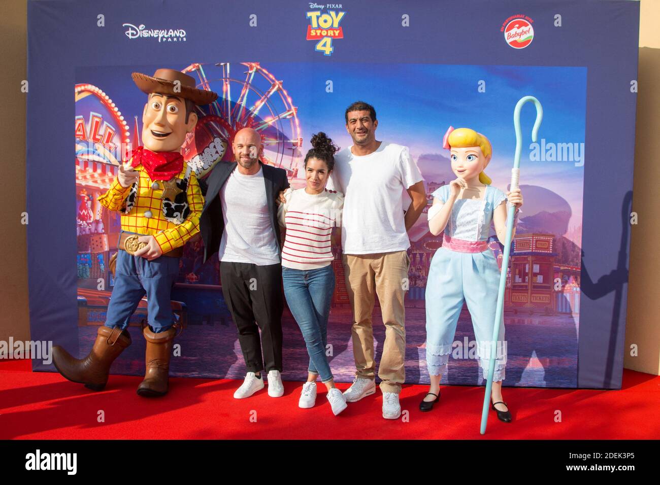 Franck Gastabide, Sabrina Ouazani et Ramzy Bedia participent à la première du film de Paris « Toy Story 4 » à Disneyland Paris le 22 juin 2019 à Paris, France. Photo de Nasser Berzane/ABACAPRESS.COM Banque D'Images
