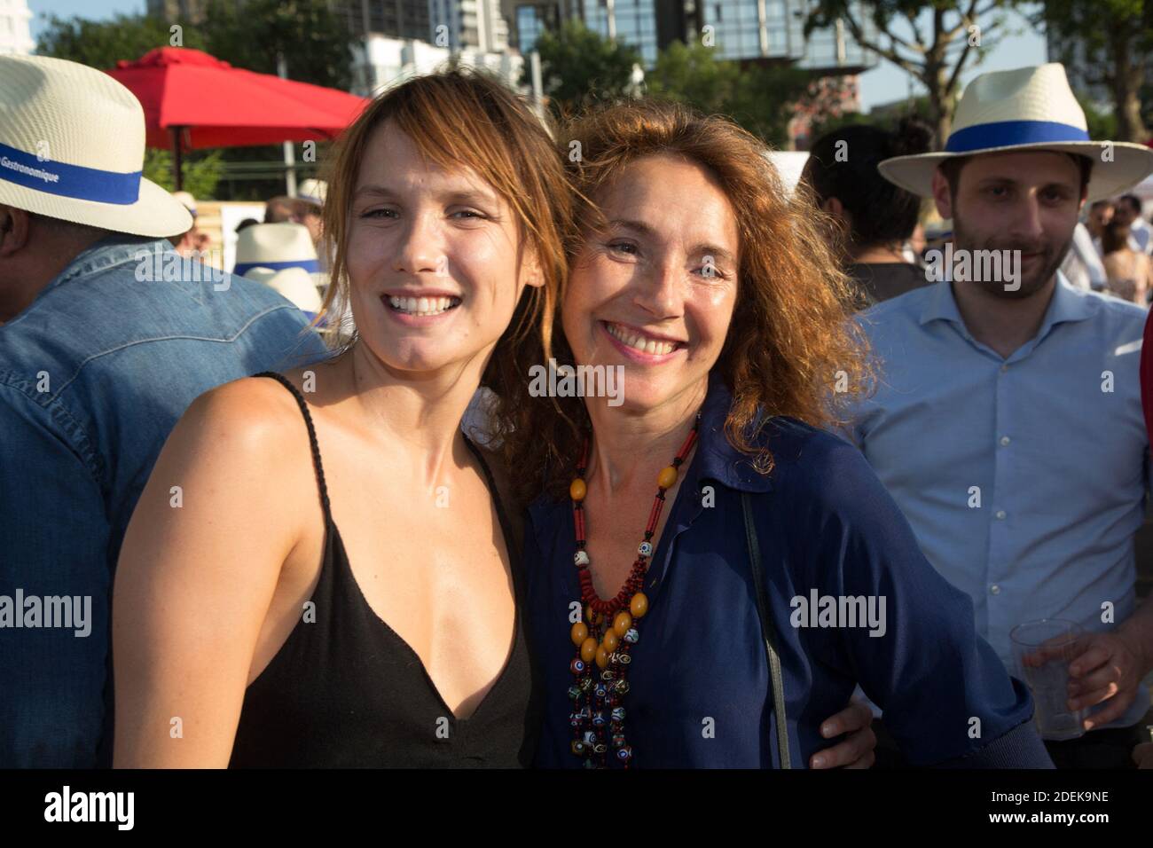 Isabel Banque Otero isabel Banque de photographies et d’images à haute résolution - Alamy
