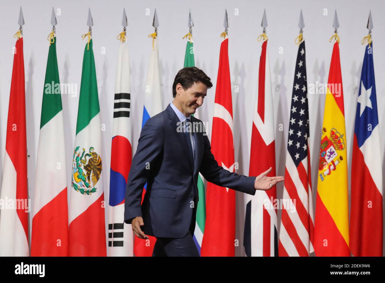Le Premier ministre canadien Justin Trudeau est accueilli par le Premier ministre japonais Shinzo Abe au Sommet du G20 à Osaka, au Japon, le 28 juin 2019. Photo de Ludovic Marin/Pool/ABACAPRESS.COM Banque D'Images