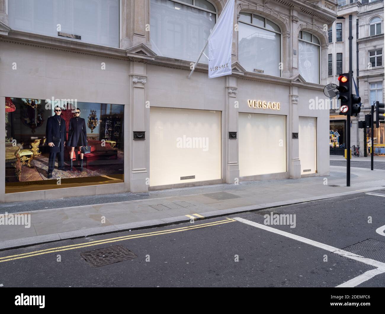 GRANDE-BRETAGNE / Angleterre / Londres / plusieurs magasins, restent vacants dans New Bond Street. Banque D'Images