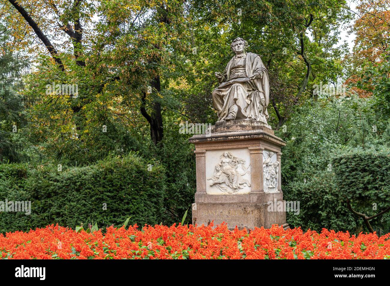 Franz Schubert Denkmal im Stadtpark à Wien, Österreich, Europa | la statue Franz Schubert dans le parc de Stadtpark, Vienne, Autriche, Europe Banque D'Images