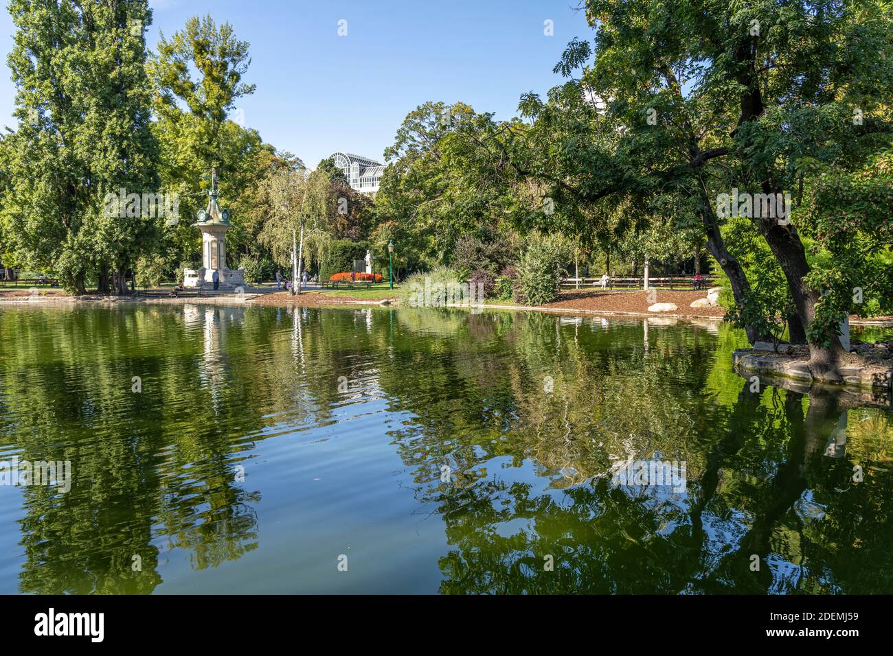 Voir im Wiener Stadtpark, Wien, Österreich, Europa | Lac dans le parc de la ville de Stadtpark, Vienne, Autriche, Europe Banque D'Images