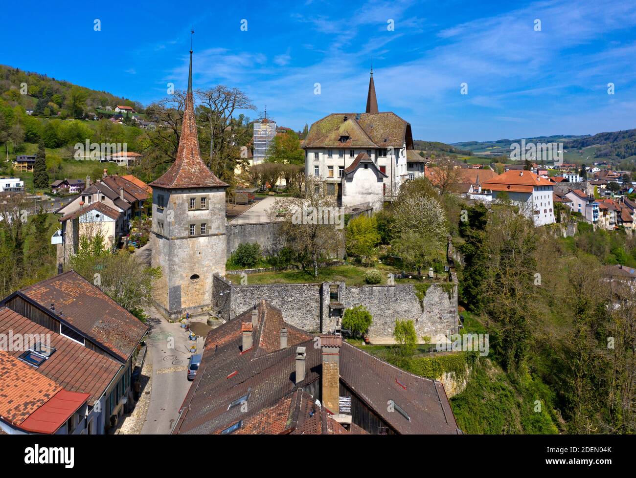 Schloss Carrouge, Château de Carrouge, mit mittelalterlichem Wachturm, Oberstadt le Bourg, Moudon, Kanton Waadt, Schweiz / Château de Carrouge, Château de Banque D'Images