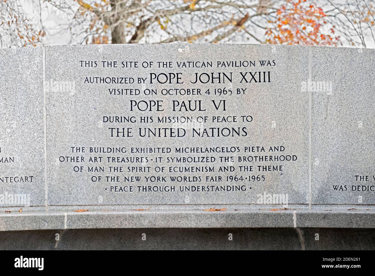 Monument commémorant la visite du Pape Paul VI à l'exposition universelle de 1964/1965 à Flushing Meadows Corona Park. C'est un site Saint pour certains catholiques romains. NYC. Banque D'Images Monument commémorant la visite du Pape Paul VI à l'exposition universelle de 1964/1965 à Flushing Meadows Corona Park. C'est un site Saint pour certains catholiques romains. NYC. Banque D'Images