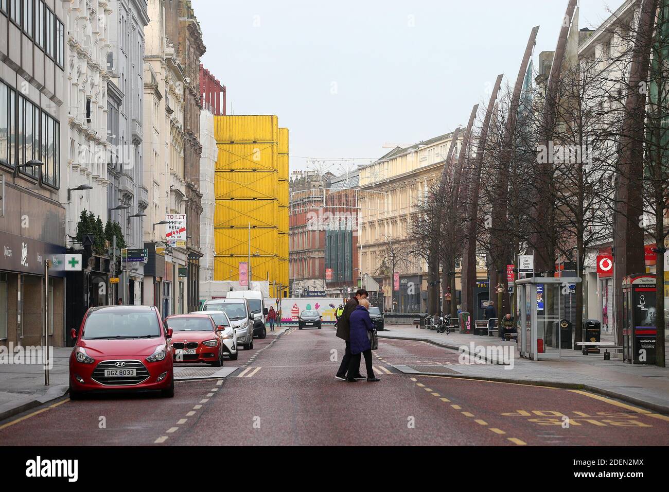 Belfast : des rues vides à la veille de la photo de Noël Mal McCann Banque D'Images