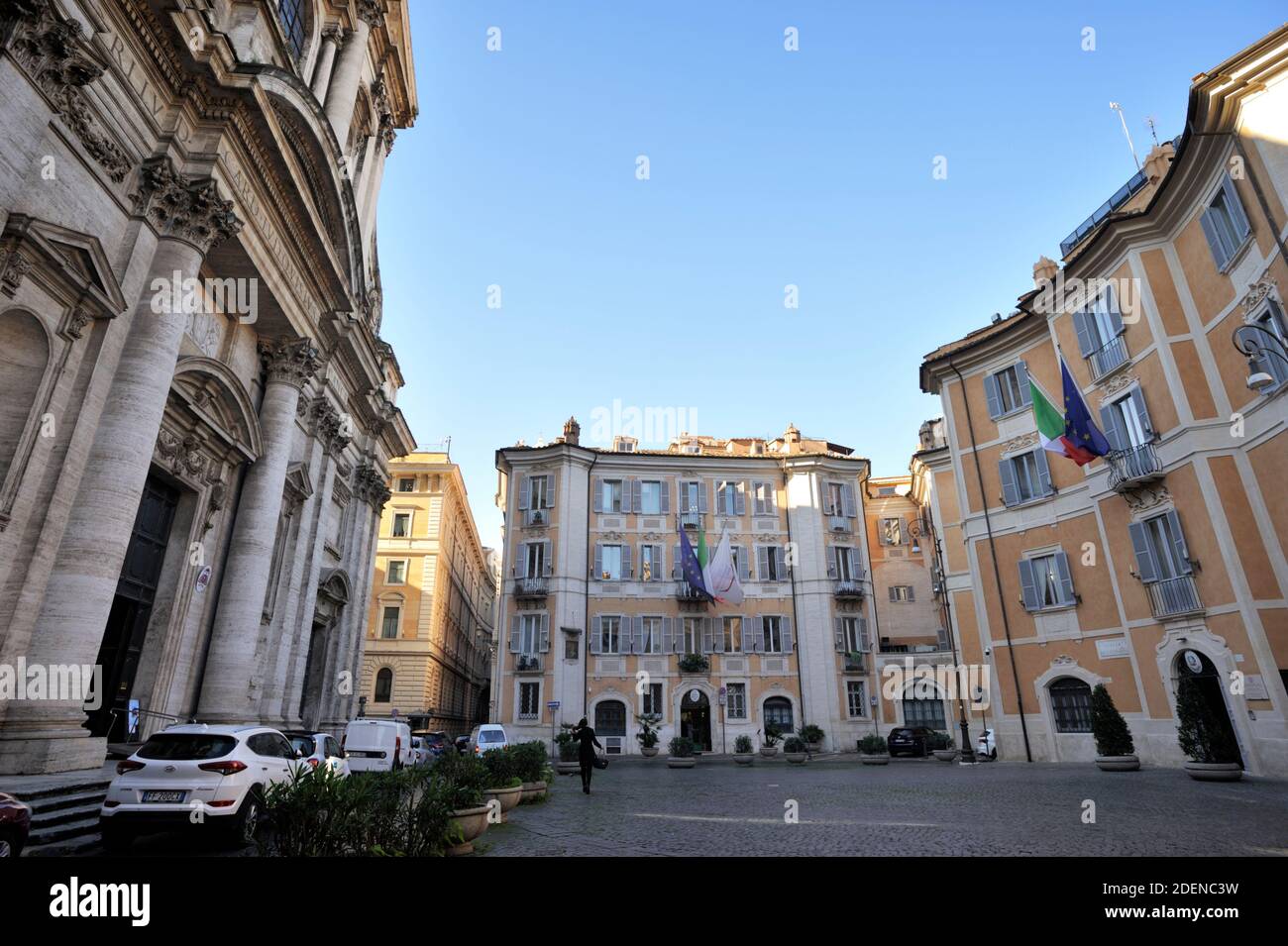 Italie, Rome, Piazza di Sant'ignazio, église de Sant'ignazio et bâtiments rococo (architecte Filippo Raguzzini) Banque D'Images