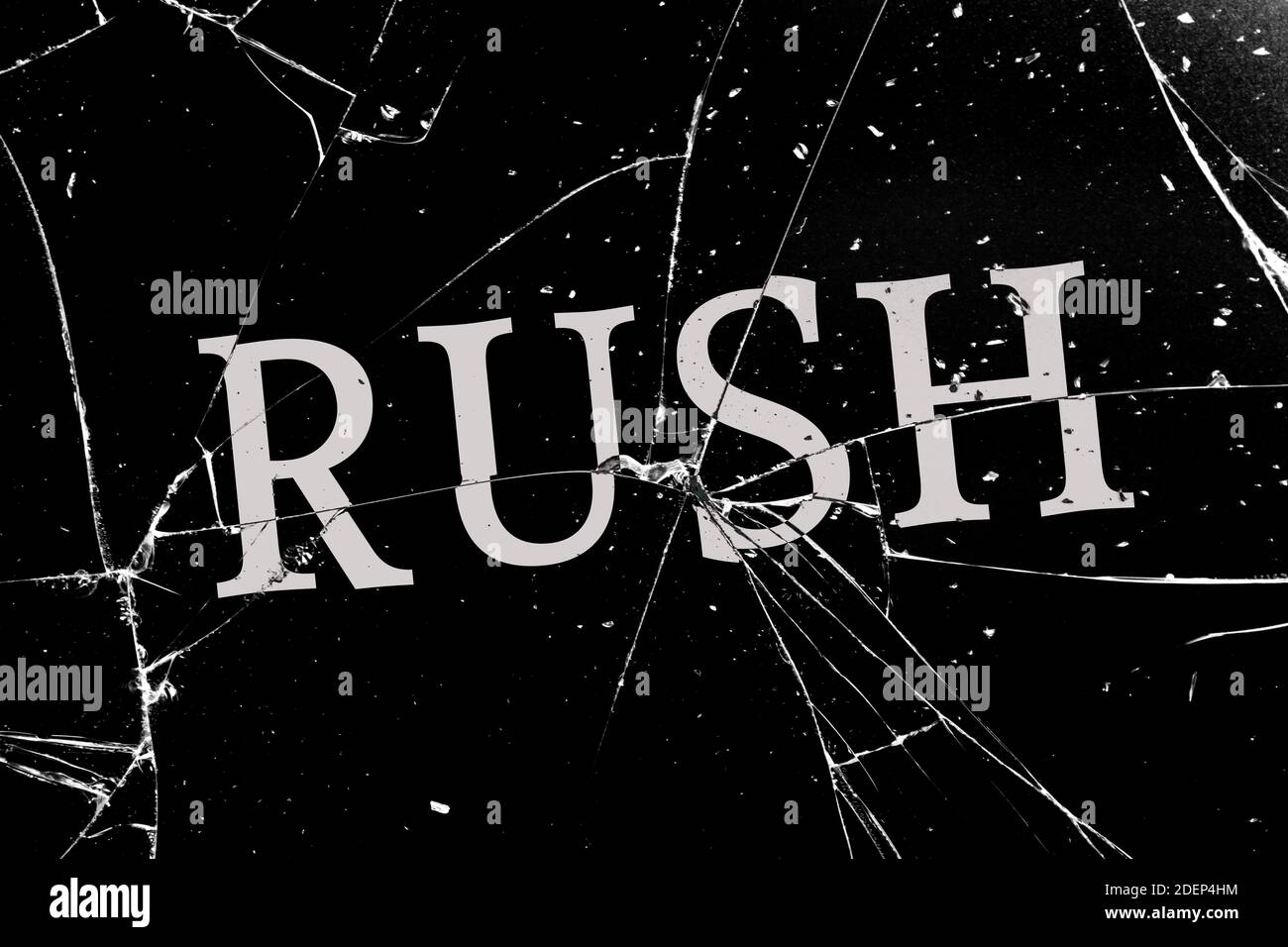 verre cassé avec des fissures avec l'inscription rush Banque D'Images