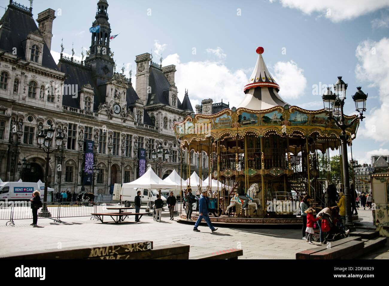 Carrousel à l'hôtel de ville à Paris Banque D'Images