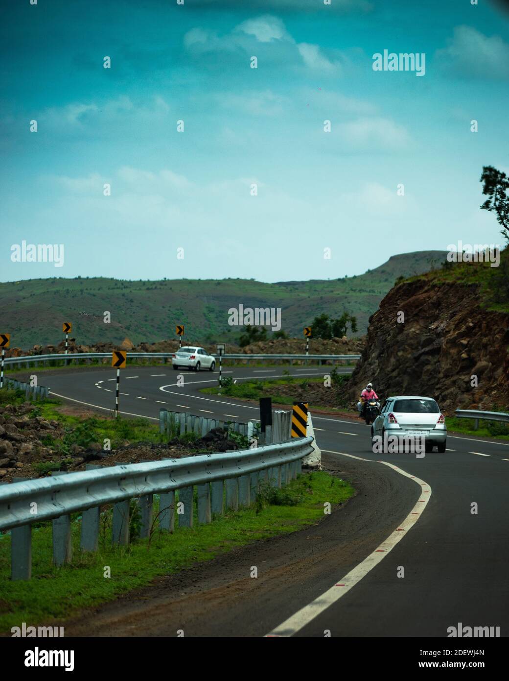 Belles routes et paysages dans les montagnes de Sahyadri , Maharashtra . Banque D'Images