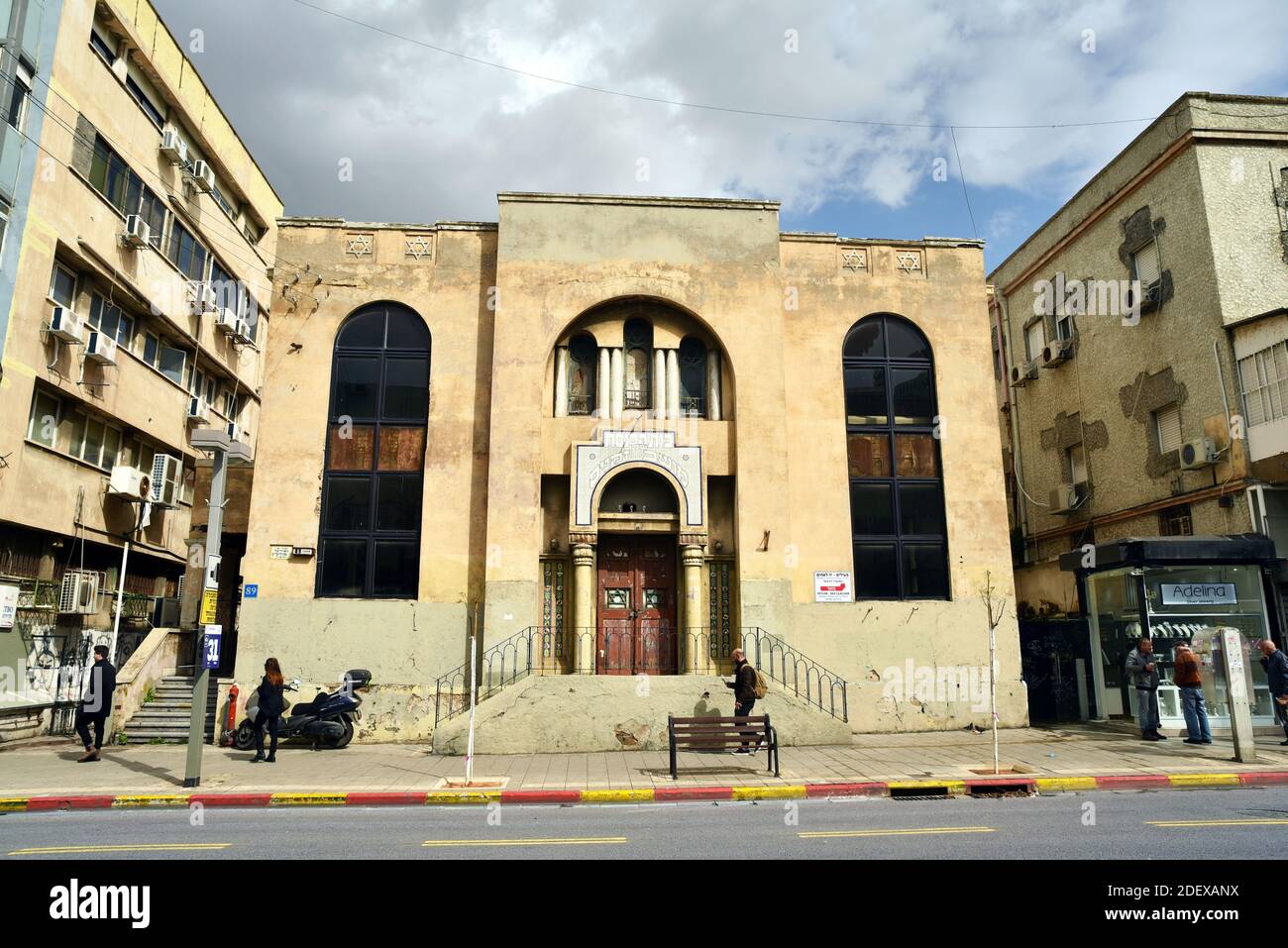 Synagogue Moshav Zekenim Banque D'Images