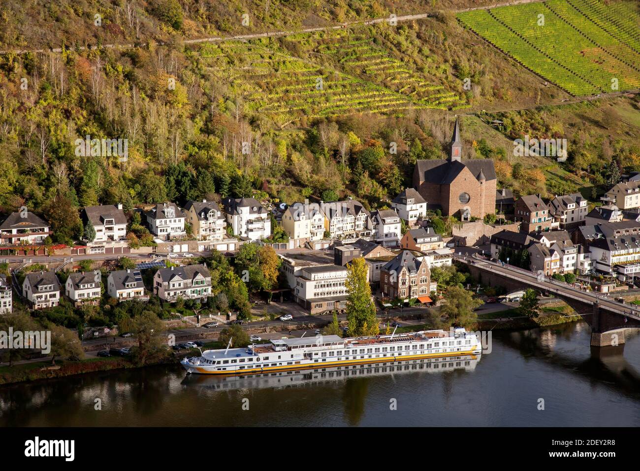 Bateau de croisière,sur,la,Moselle,Cochem,Rhénanie-Palatinat,Allemagne,,Europe Banque D'Images