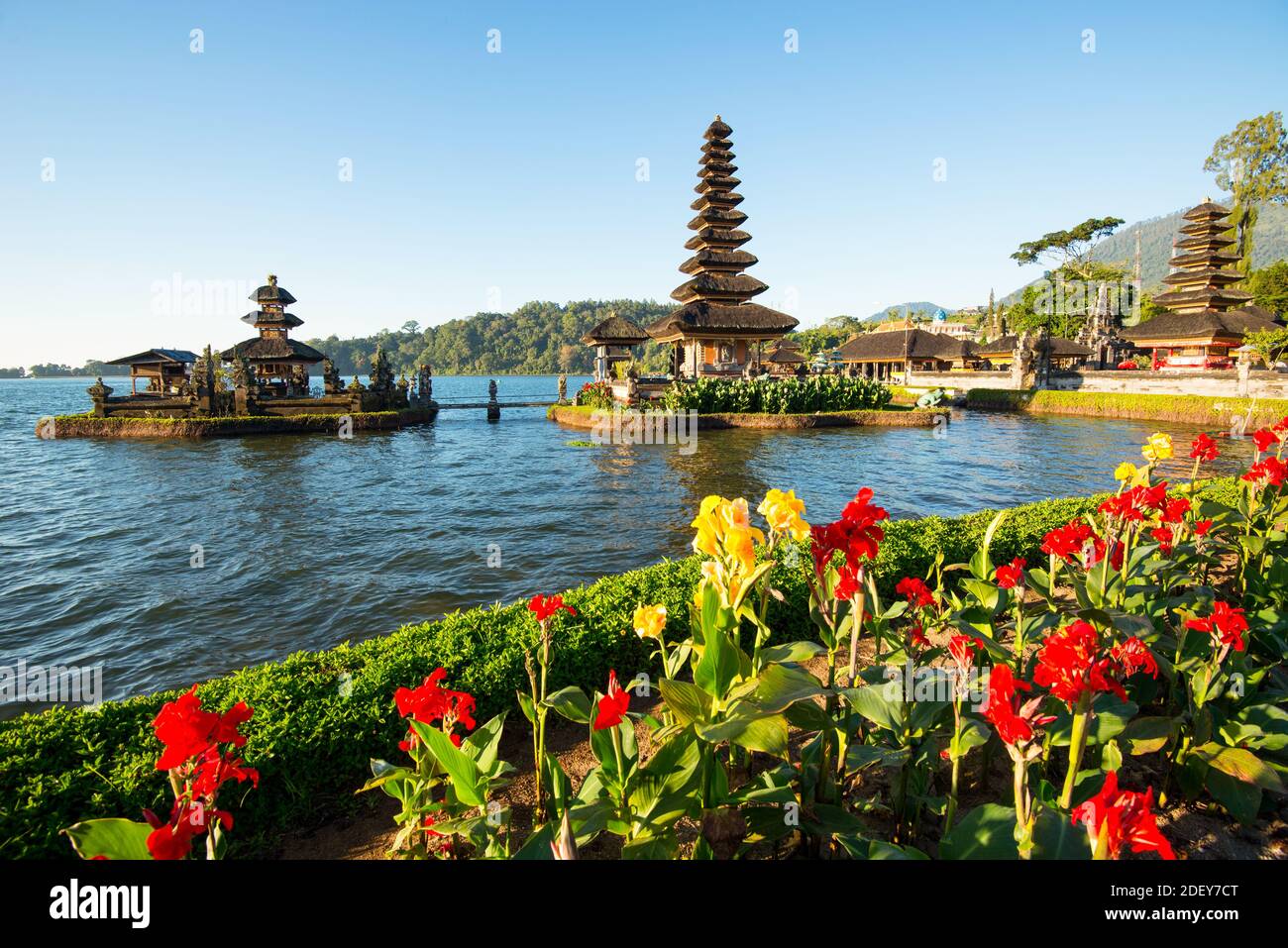 Pura Ulun Danu Bratan, temple hindou sur le lac Bratan - Bali, Indonésie Banque D'Images