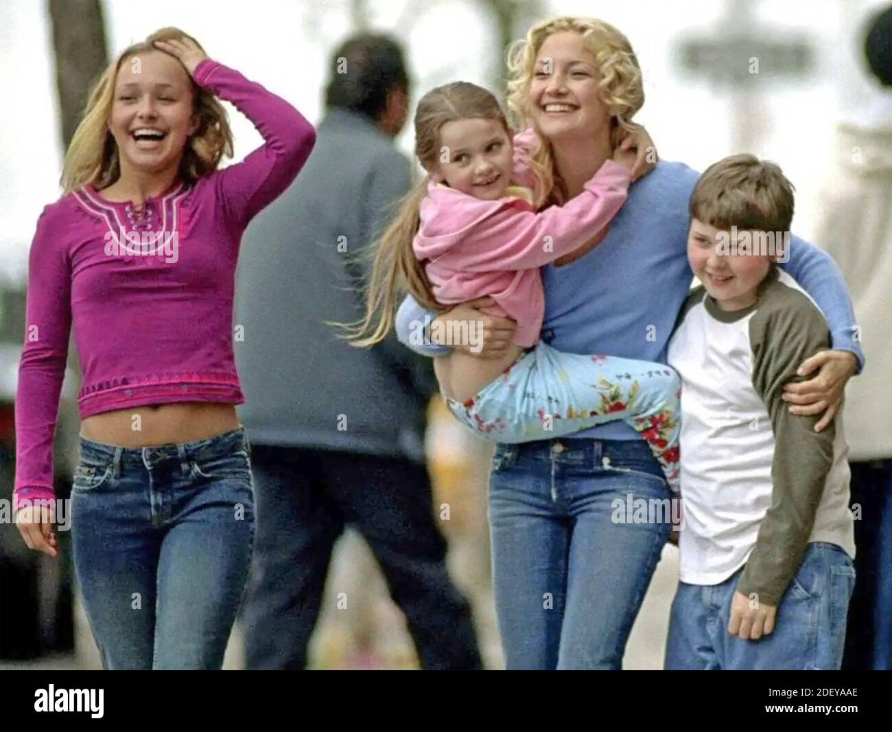 RAISING HELEN 2004 Buena Vista film avec de gauche: Hayden Panettiere