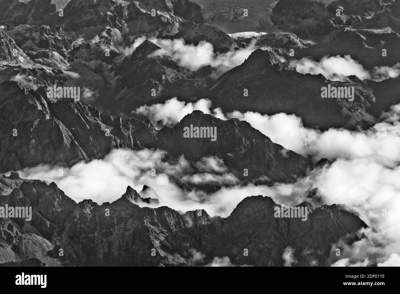 La chaîne de l'Himalaya au-dessus des nuages, Népal Banque D'Images