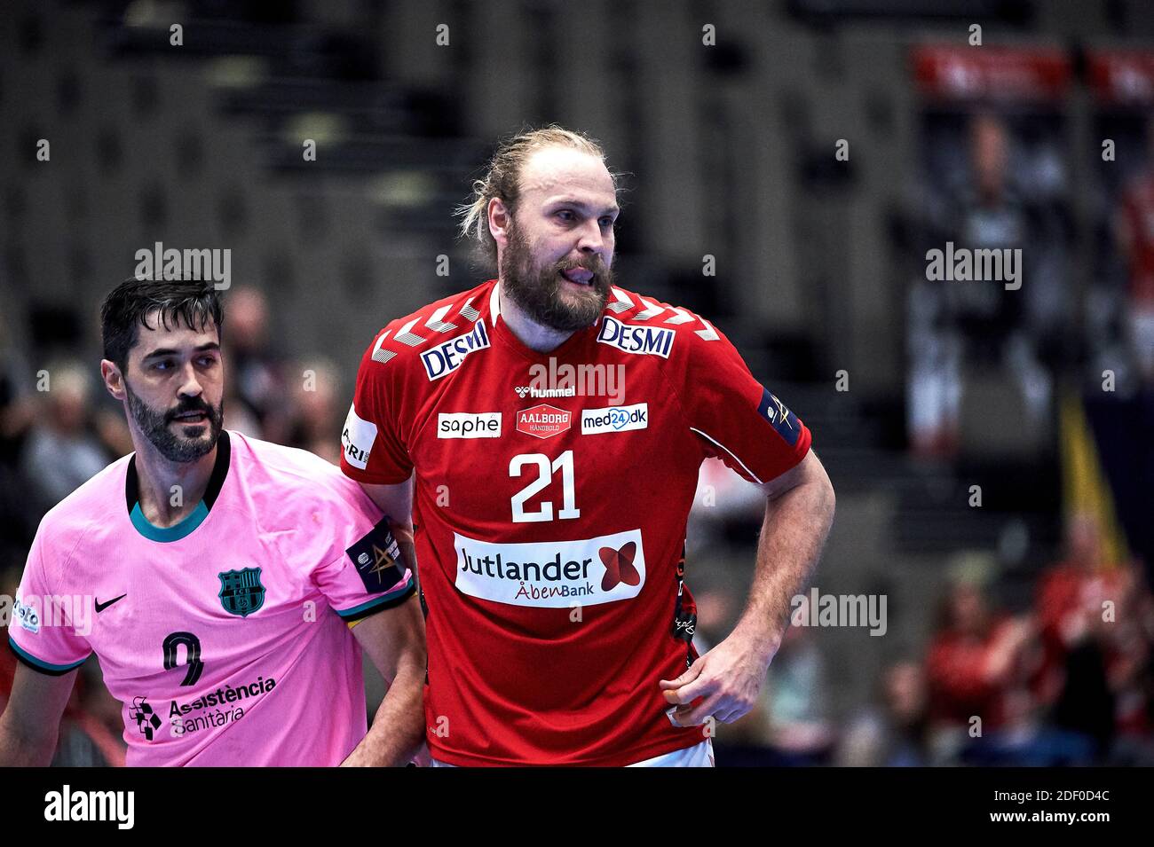 Aalborg, Danemark. 02e décembre 2020. Henrik Mollgaard (21) du Handball d'Aalborg vu dans le match de la Ligue des champions de l'EHF entre le Handball d'Aalborg et le FC Barcelona Handbol à l'arène de Jutlander Bank à Aalborg. (Crédit photo : Gonzales photo/Alamy Live News Banque D'Images