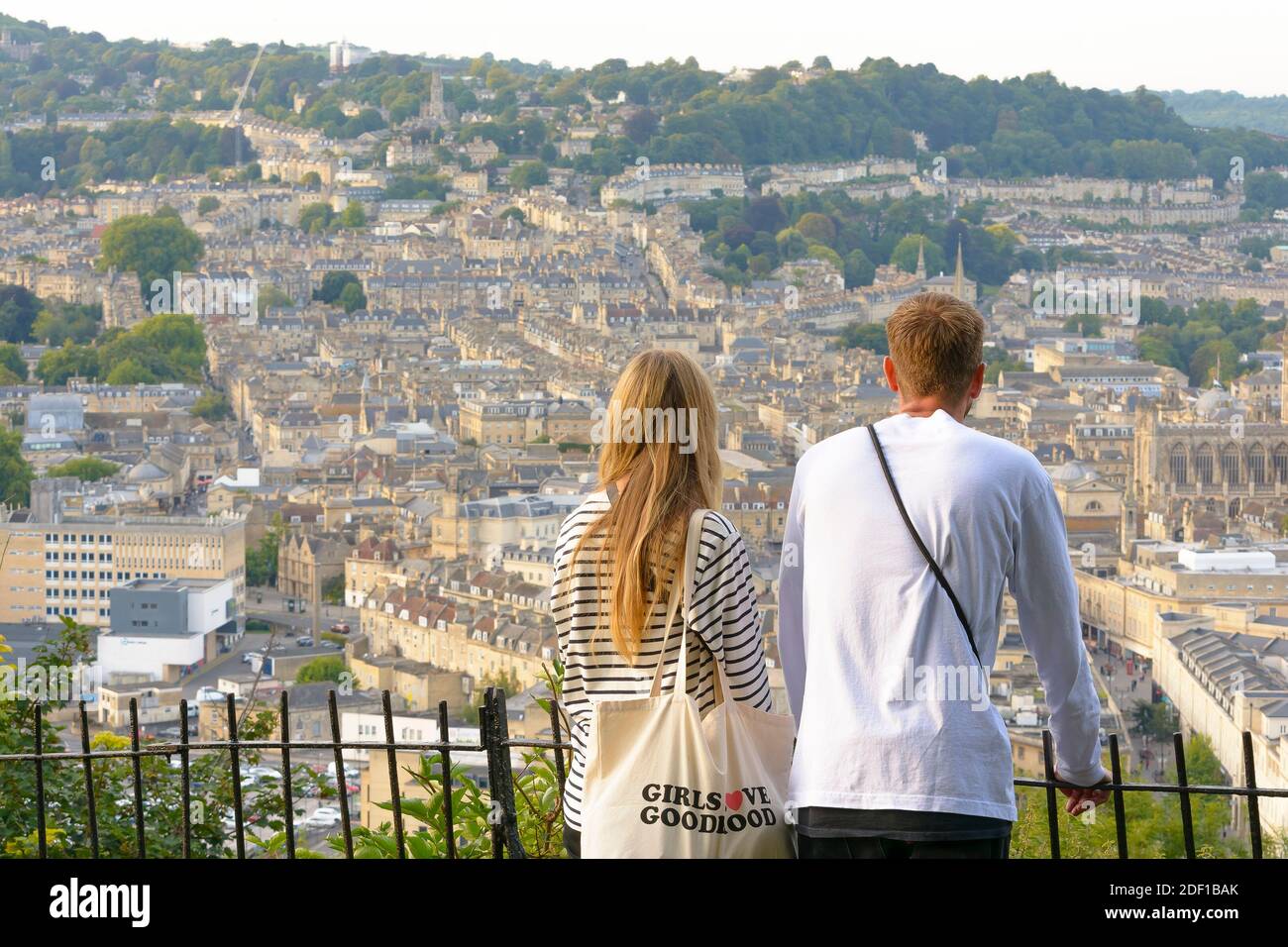 La ville de Bath est devenue un spa avec le latin Nom Aquae Sulis quand les Romains ont construit des bains et un temple dans la vallée de la rivière Avon Banque D'Images