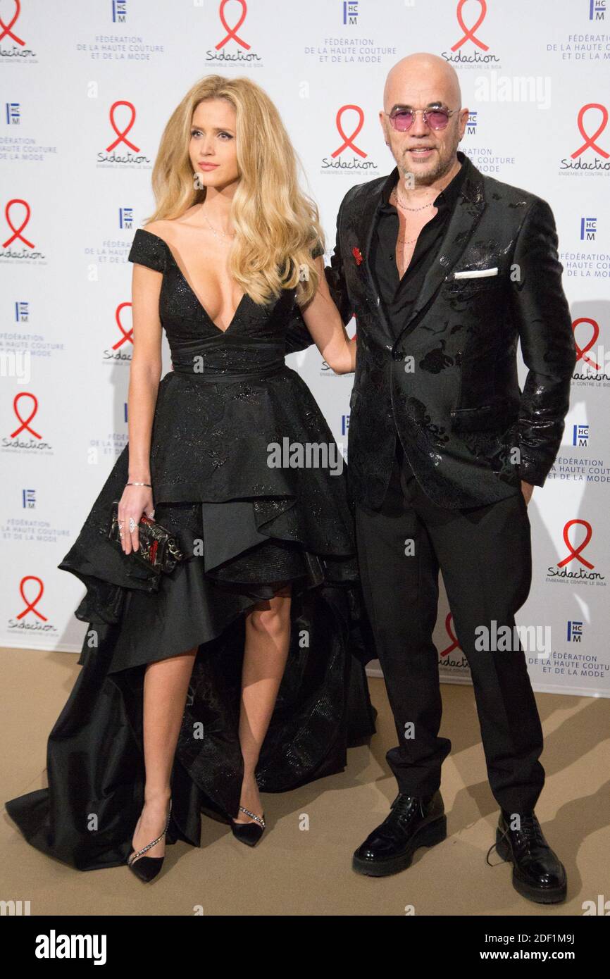 Julie Hantson et Pascal Obispo assistent au 18e dîner de mode de l'association SIDA Sidaction au Pavillon Cambon à Paris le 23 janvier 2020. Photo de Nasser Berzane/ABACAPRESS.COM Banque D'Images