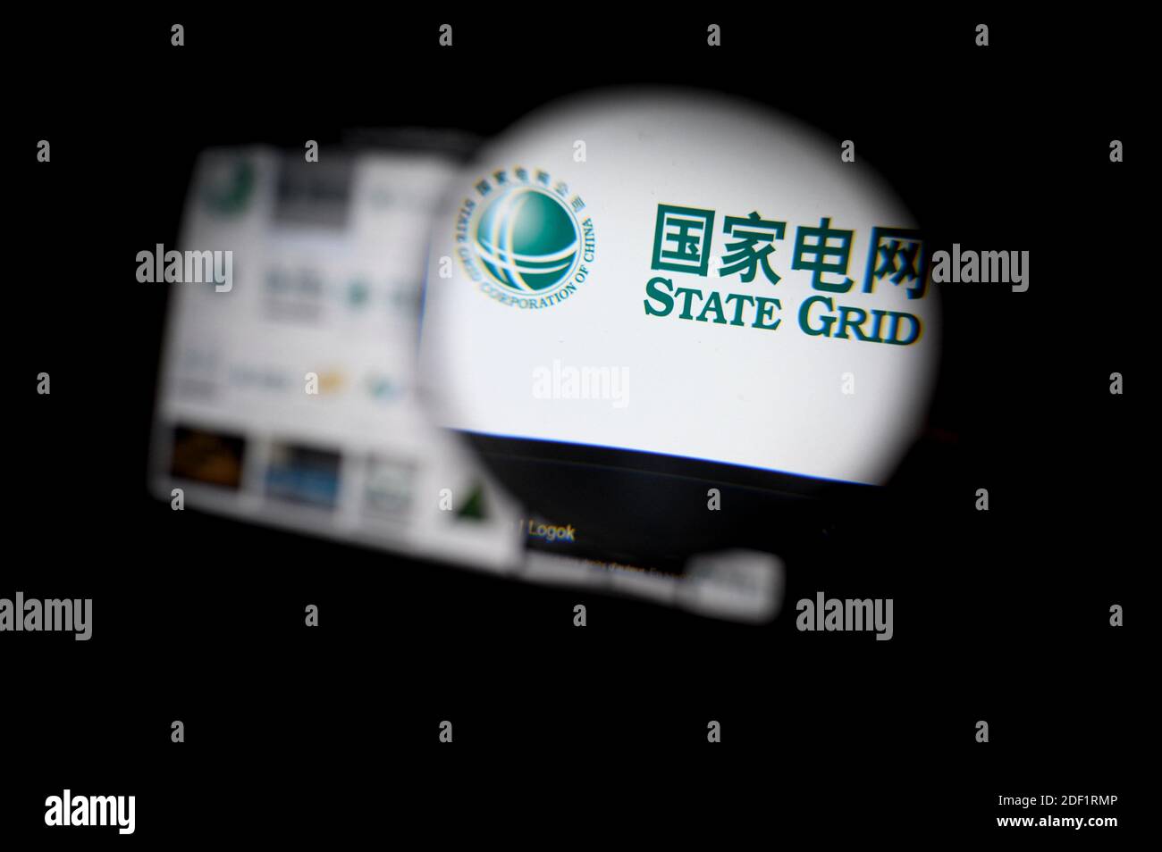 Illustration State Grid (logo) est visible à l'écran à Paris le 25 janvier 2020. Photo par Eliot Blondt/ABACAPRESS.COM Banque D'Images