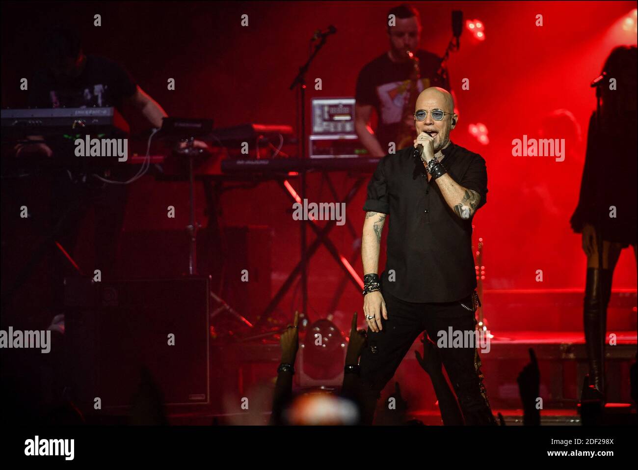 Pascal Obispo se produit lors du dernier et 100e concert de sa tournée à l'Olympia Hall de Paris, France, le 4 février 2020. Photo de Christophe Meng/ABACAPRESS.COM Banque D'Images
