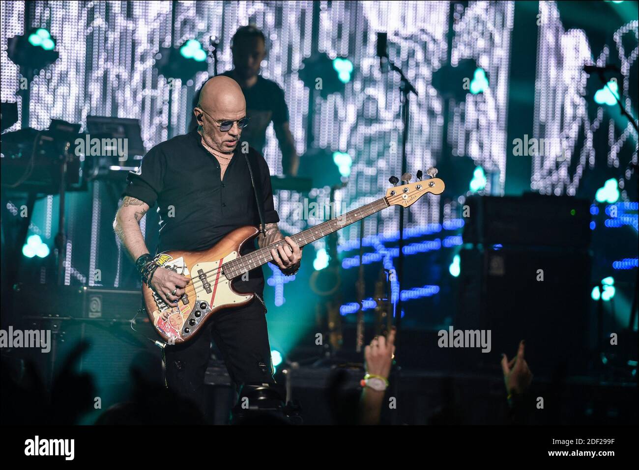 Pascal Obispo se produit lors du dernier et 100e concert de sa tournée à l'Olympia Hall de Paris, France, le 4 février 2020. Photo de Christophe Meng/ABACAPRESS.COM Banque D'Images