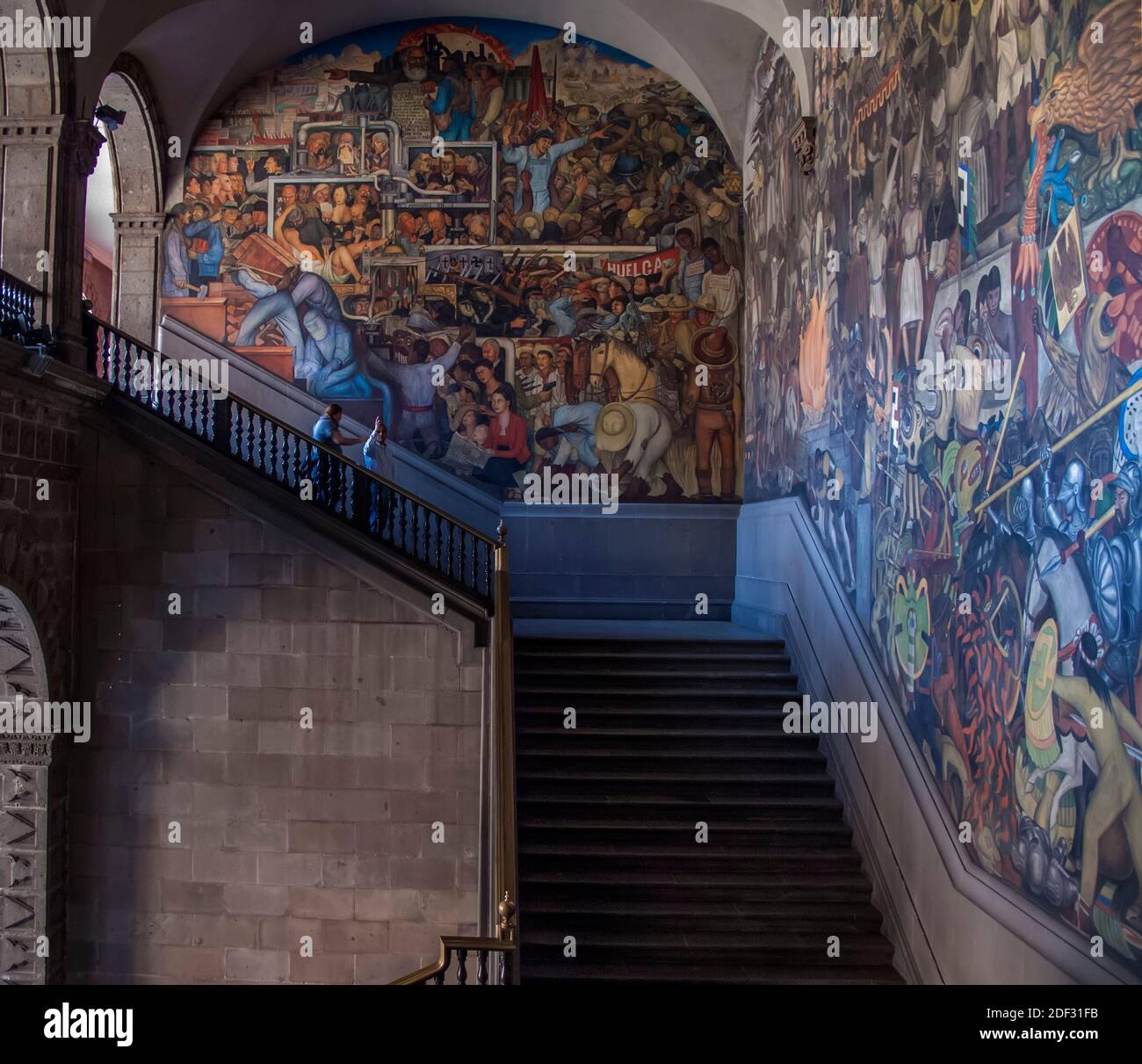 Peintures murales de Diego Rivera au Palais national, Mexico, Mexique Banque D'Images