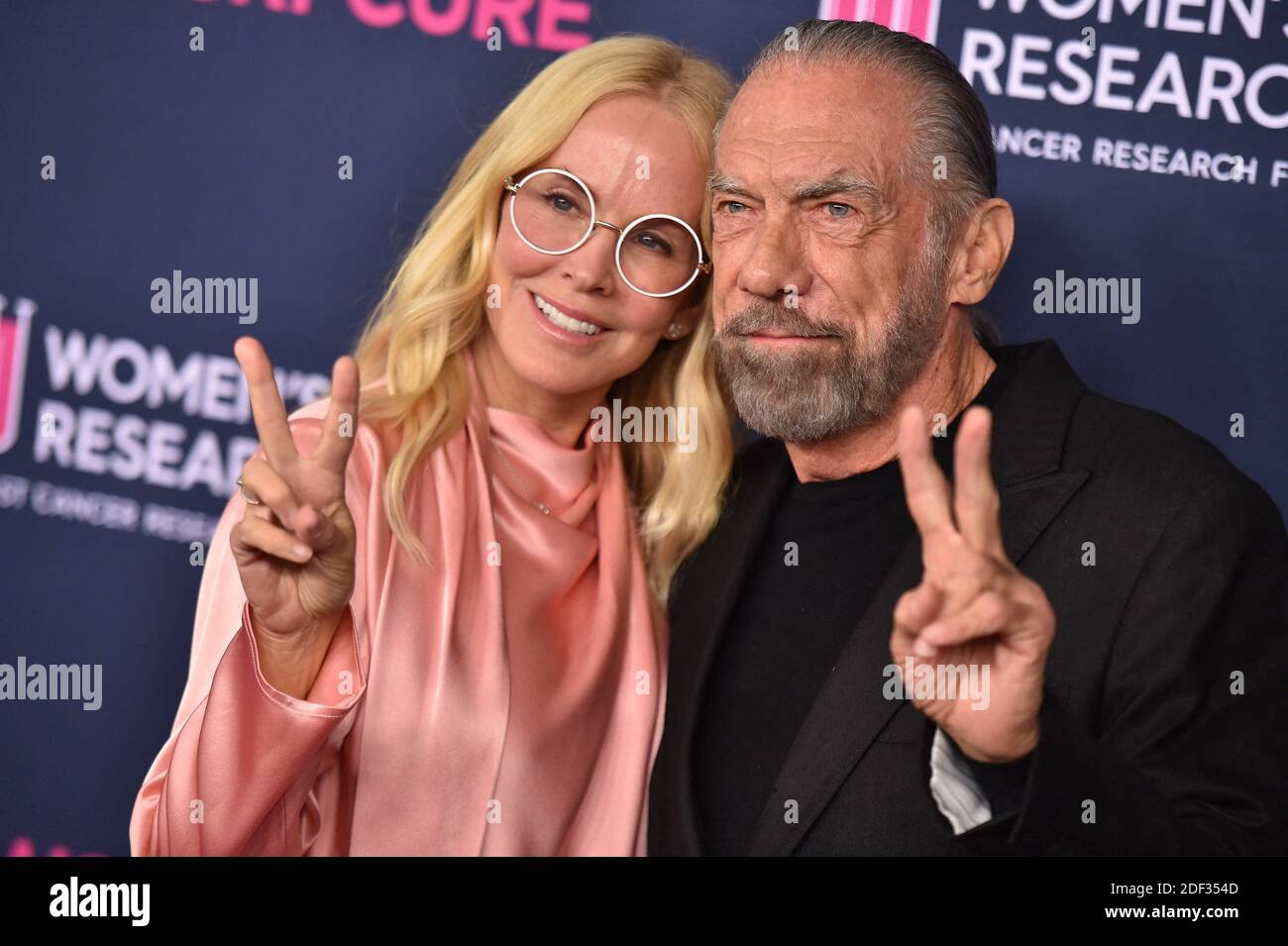 Eloise Broady DeJoria et John Paul DeJoria assistent à la « soirée inoubliable » du Women's cancer Research Fund à Beverly Wilshire, UN hôtel four Seasons, le 27 février 2020 à Beverly Hills, Californie, États-Unis. Photo de Lionel Hahn/ABACAPRESS.COM Banque D'Images