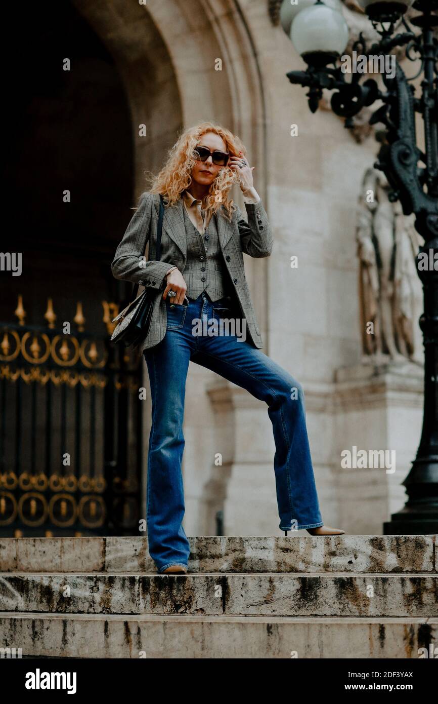 Street style, Elina Halimi arrivant au Redemption Winter 2020-2021 show, à l'Hôtel Intercontinental, Paris, France, le 28 février 2020. Photo de Marie-Paola Bertrand-Hillion/ABACAPRESS.COM Banque D'Images