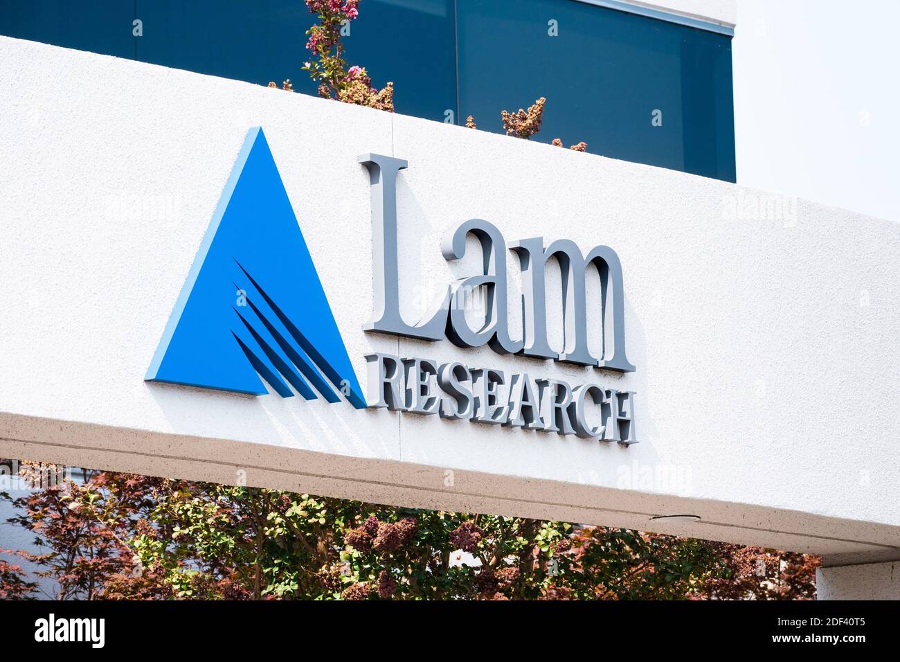 17 sept 2020 Fremont / CA / USA - Lam Research logo à leur siège dans la Silicon Valley; Lam Research Corporation est une société américaine qui Banque D'Images