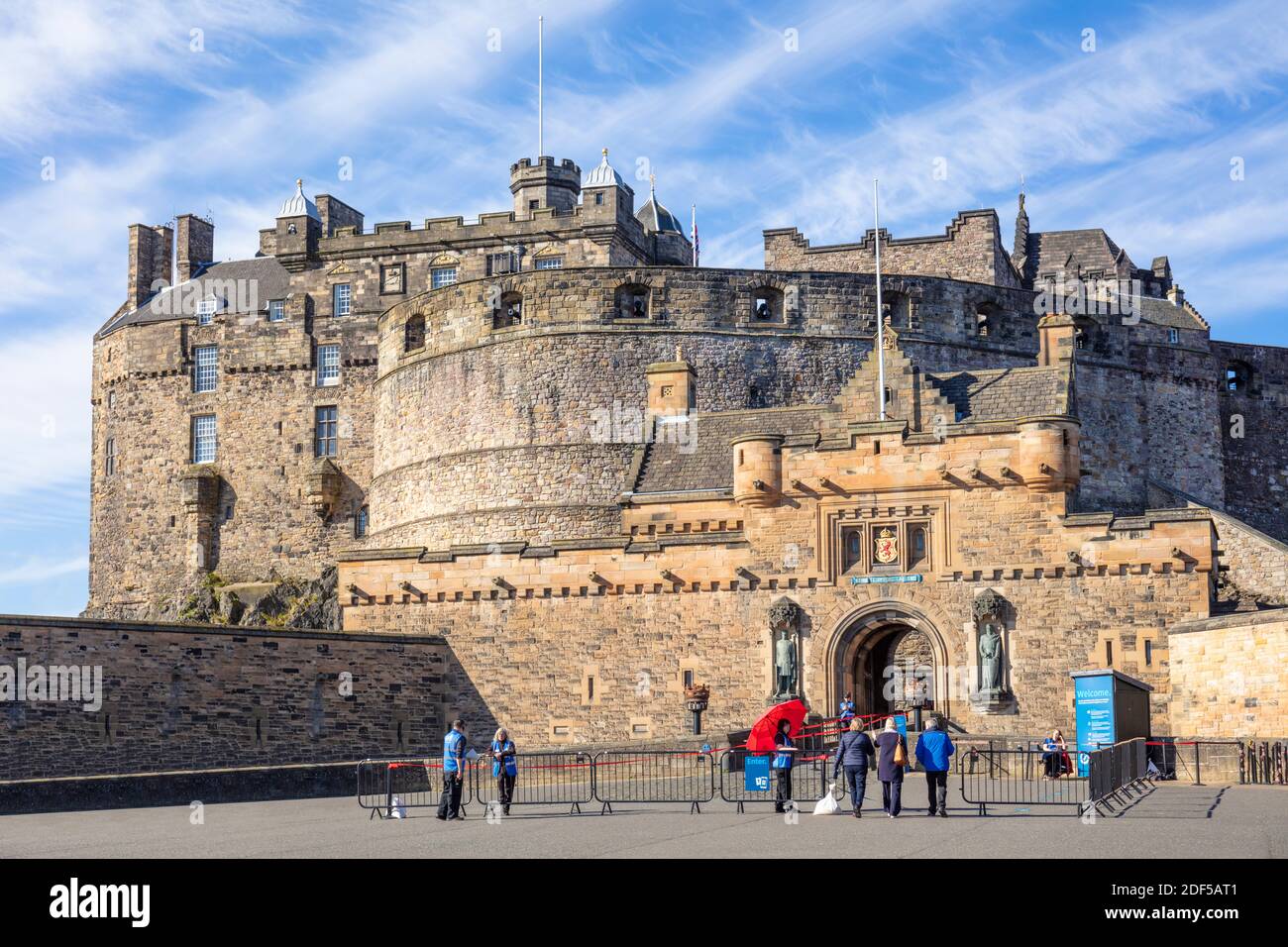Touristes au château d'Édimbourg château d'écosse château d'édimbourg château écossais d'édimbourg Vieille ville Edimbourg Midlothian Ecosse Royaume-Uni GB Europe Banque D'Images