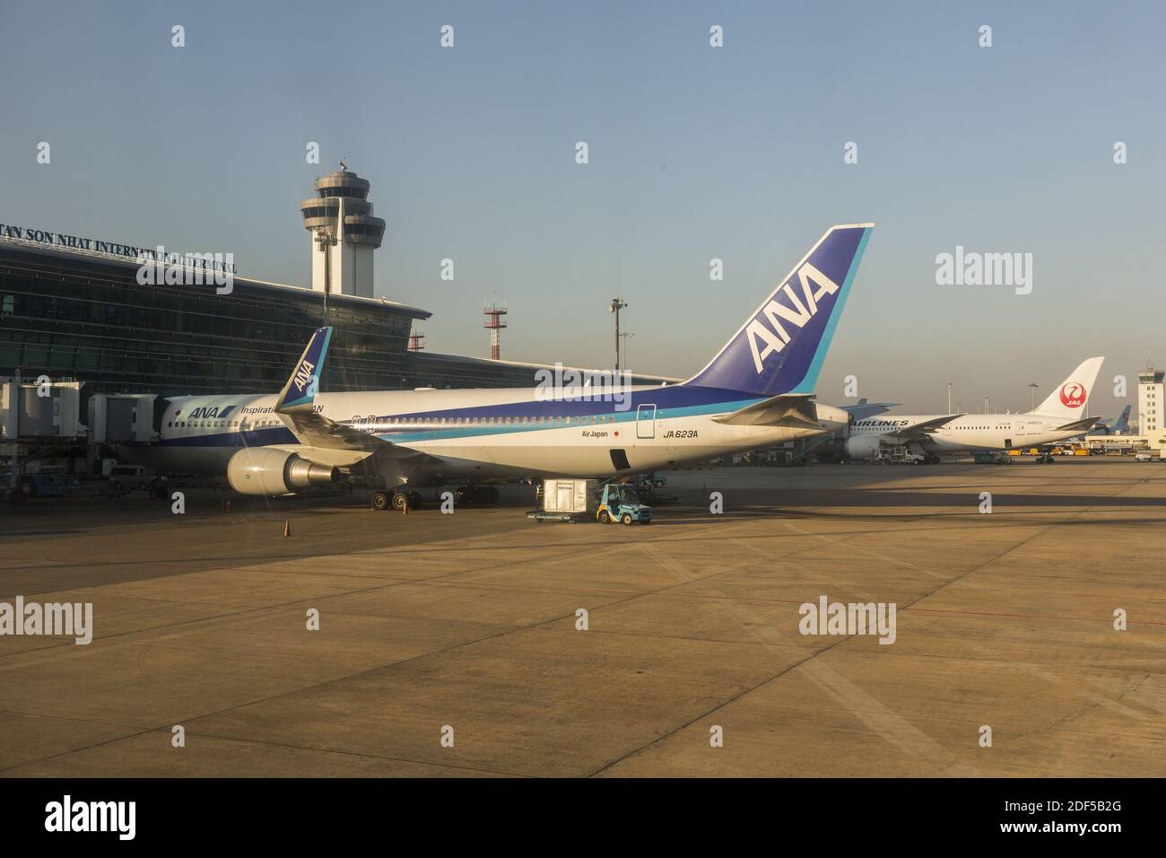 Japan Airline et ANA Airplanes Banque D'Images