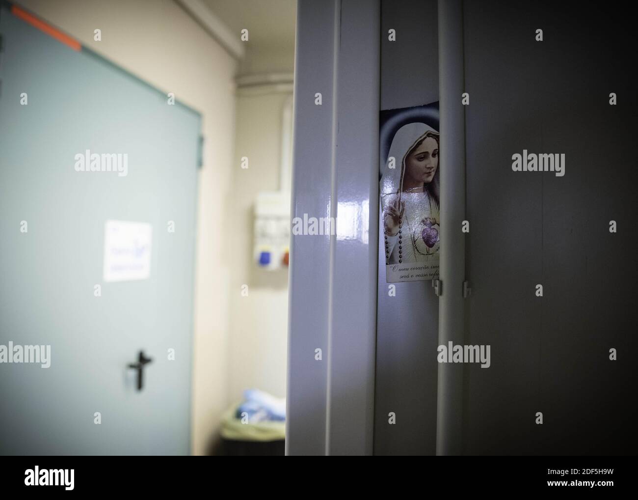 Europe, Italie, région des Abruzzes, l'Aquila, 25 avril 2020 : pandémie du virus Covid-19, urgence du coronavirus. Hôpital San Salvatore, dans le dotto photo Banque D'Images