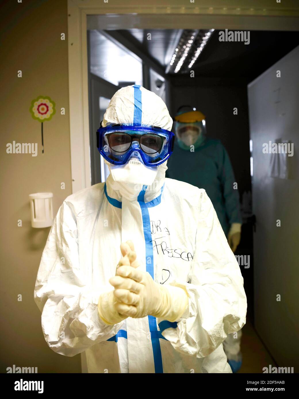 Europe, Italie, région des Abruzzes, l'Aquila, 25 avril 2020 : pandémie du virus Covid-19, urgence du coronavirus. Hôpital San Salvatore, dans le dotto photo Banque D'Images