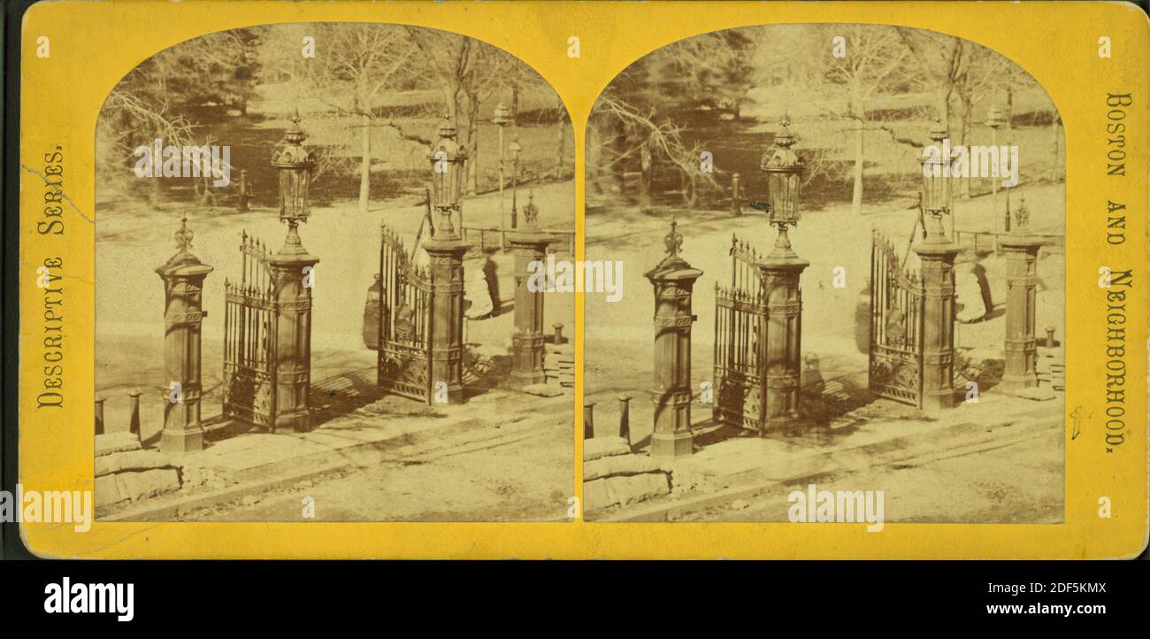 Vue d'une porte à Boston Common., image fixe, stéréographes, 1850 - 1930 Banque D'Images