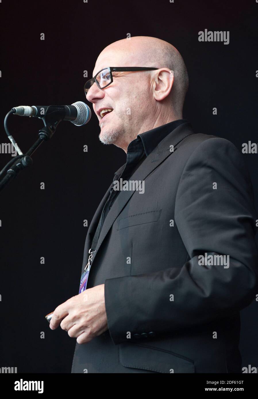 Mark Feltham du groupe de blues anglais, Nine Below Zero, qui se déroule au festival Cornbury, au Royaume-Uni en 2012 Banque D'Images