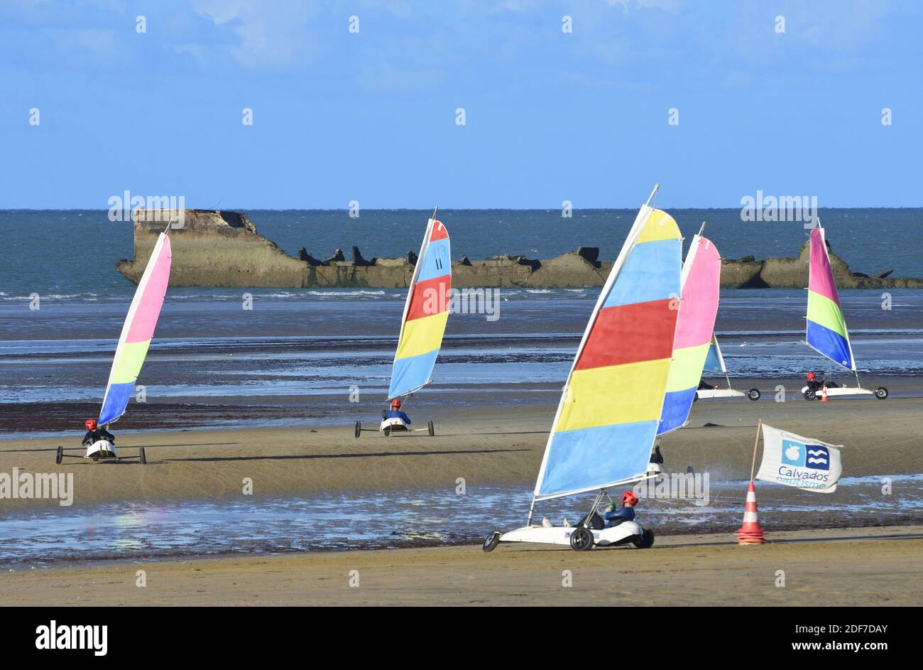 Asnelles sur mer Banque de photographies et d'images à haute résolution -  Alamy