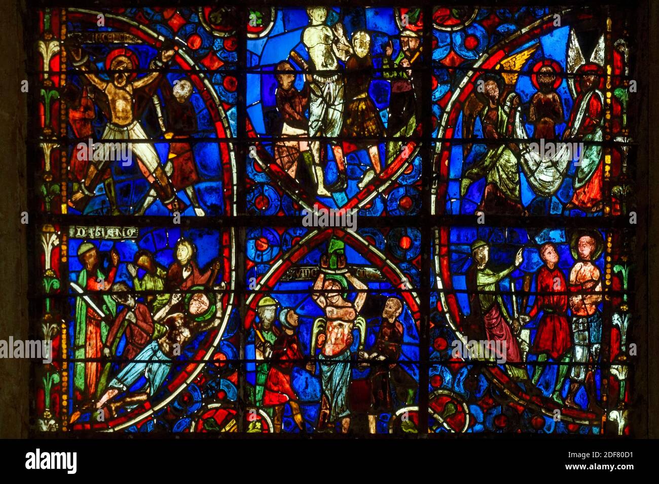 France, Yonne, Auxerre, cathédrale Saint-Etienne, vitraux Banque D'Images