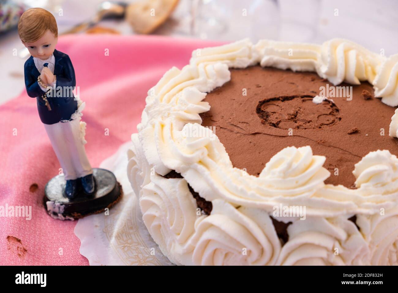Gateau De Communion Banque D Image Et Photos Alamy