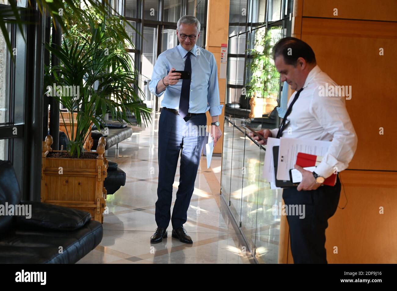 Le ministre de l'économie, Bruno le Maire, ainsi que son chef d'état