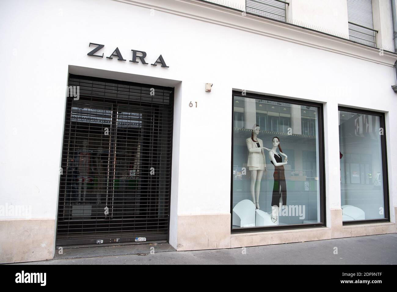 Une vue d'ensemble du magasin Zara, le 04 mai 2020 à Paris, France.photo de  David NIVIERE/ABACAPRESS.COM Photo Stock - Alamy