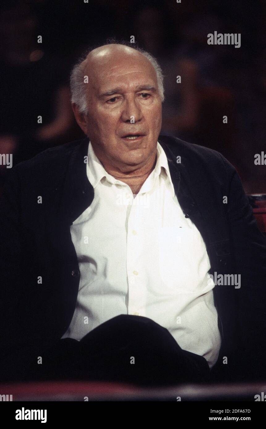 Dossier photo non datée de Michel Piccoli. Michel Piccoli, l'un des