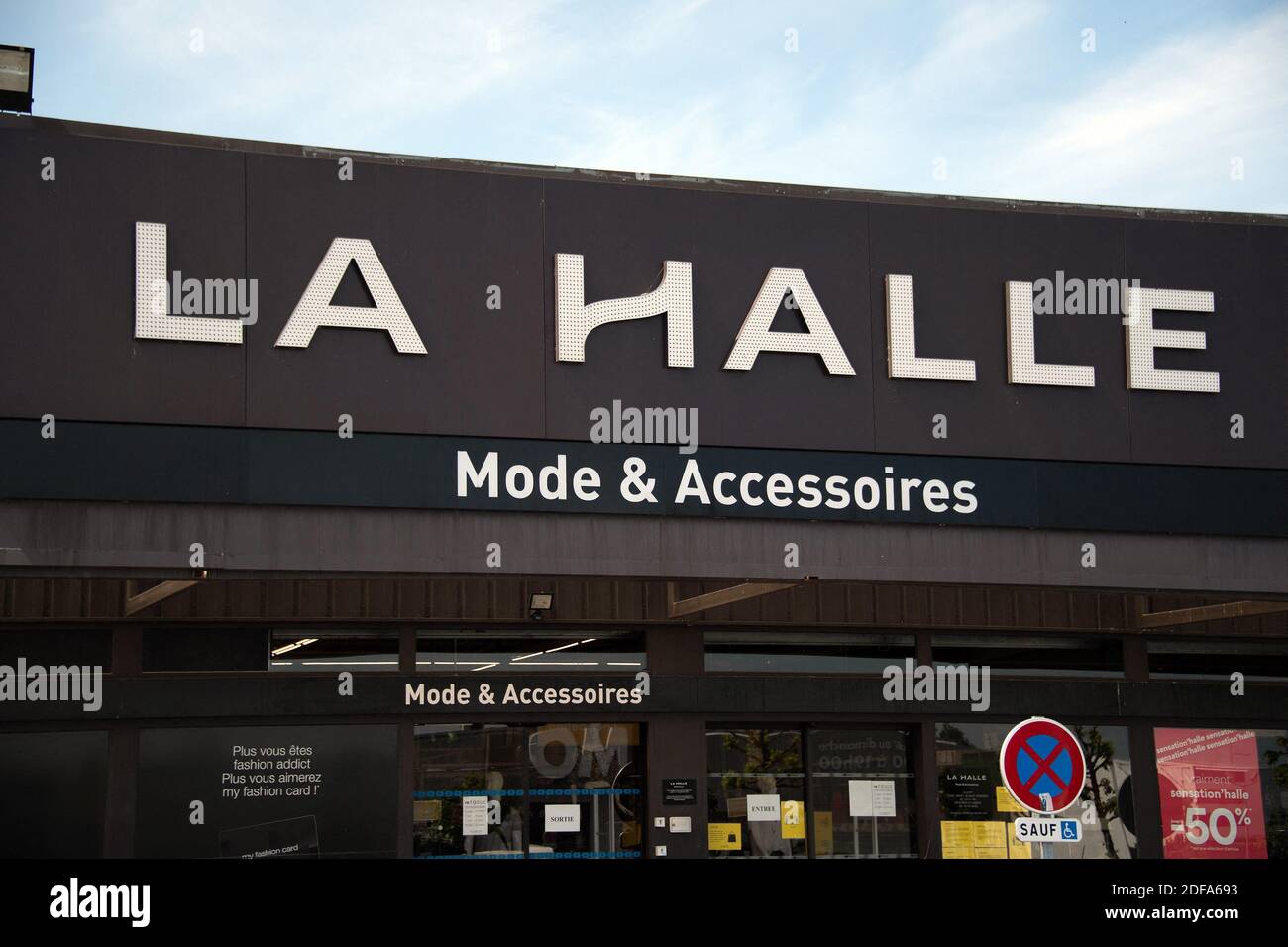 Logo la halle aux chaussures new arrivals
