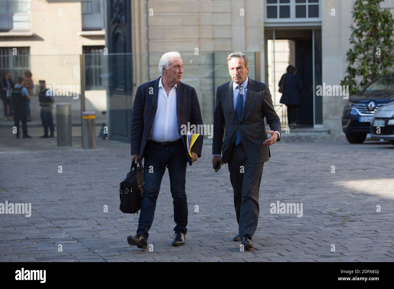 Jean-François Delfrassy, Philippe Vigier arrive à la résidence officielle  du Premier ministre à l'Hôtel de Matignon à Paris le 20 mai 2020 pour une  réunion réunissant le Premier ministre français, des membres