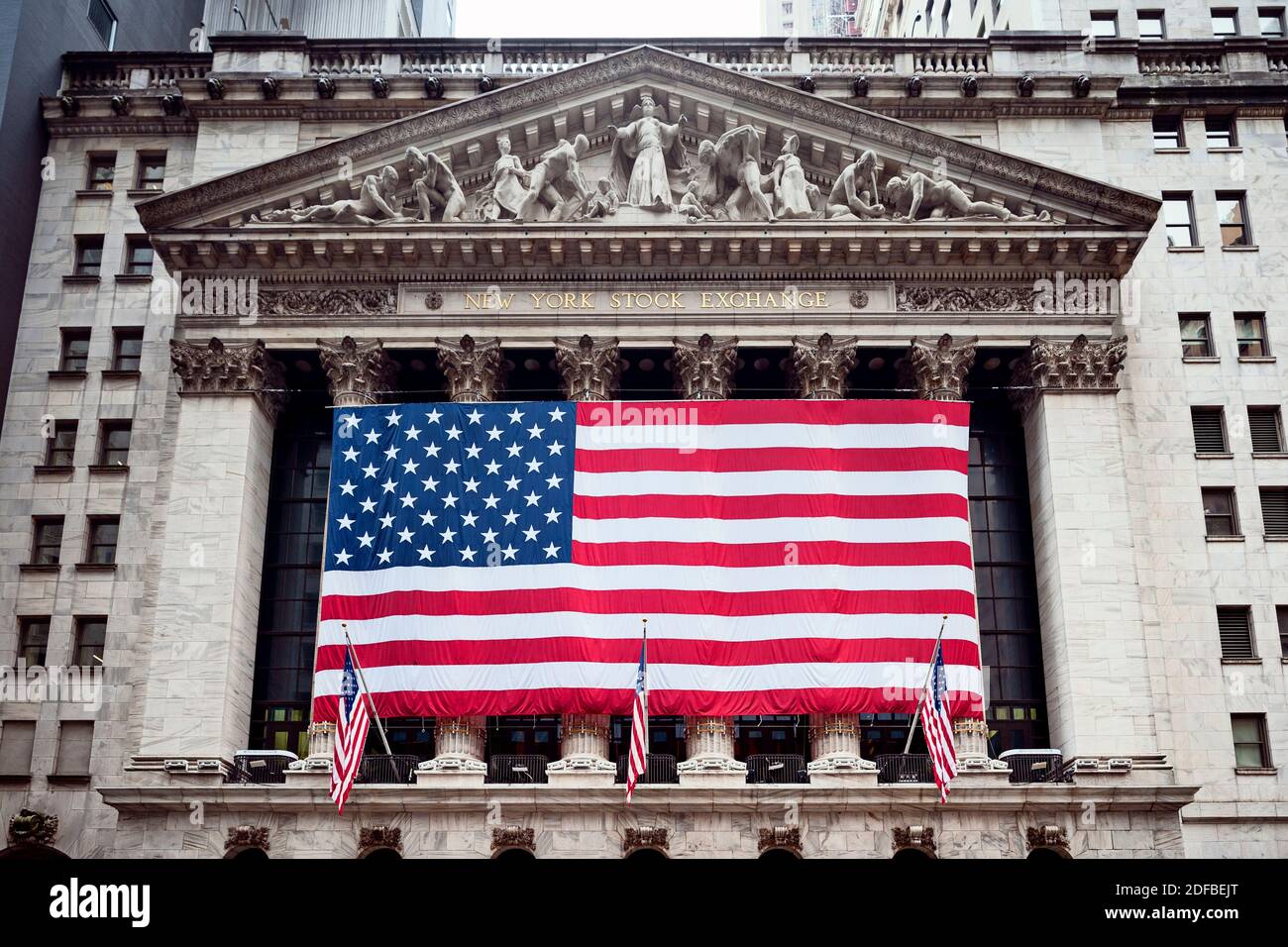 Bourse de New York Wall Street drapeau américain New York Banque D'Images